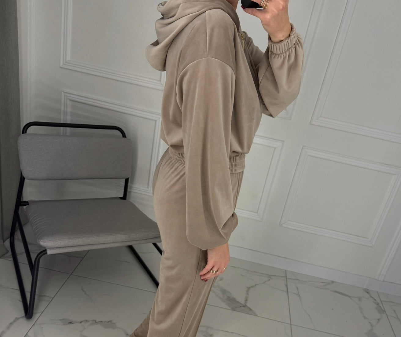 “Light sand” velour set