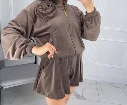 “Cappuccino” shorts suit