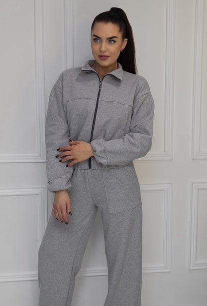 Casual suit with pockets “MELANGE”