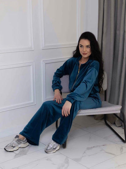 “Electric Sapphire” velour set