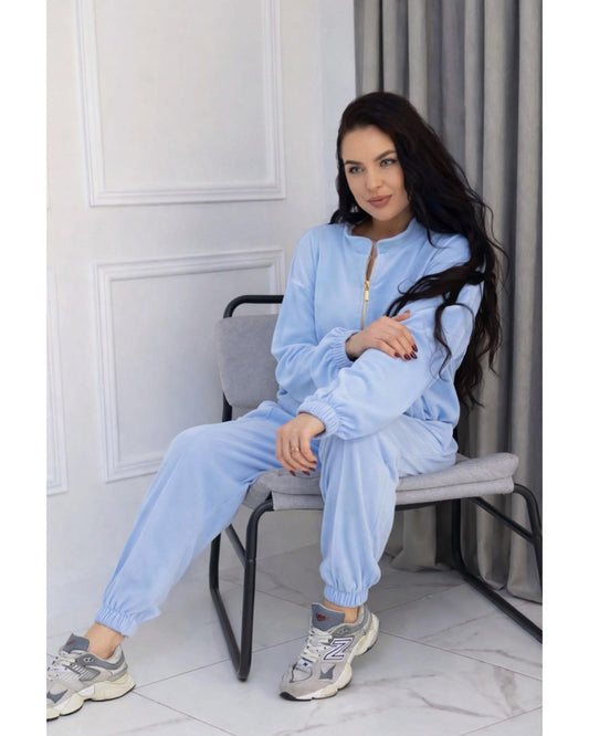 “Baby blue” velour set su siauromis kelnėmis