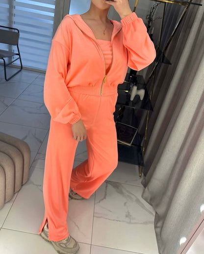 “Coral” velour set