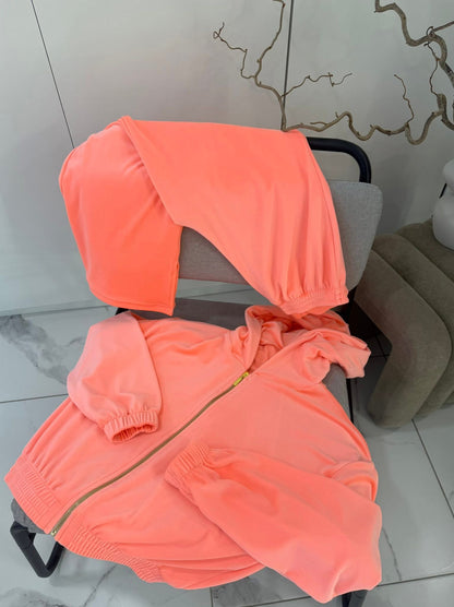“Coral” velour set