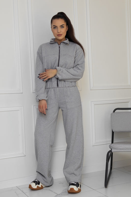 Casual suit with pockets “MELANGE”