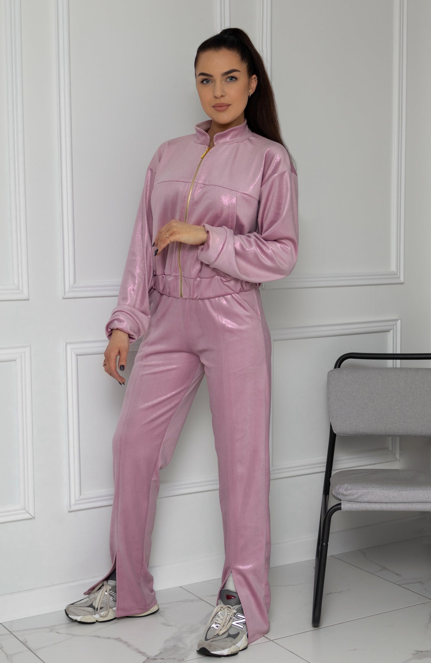 Shiny velour leisure suit “Baby pink”
