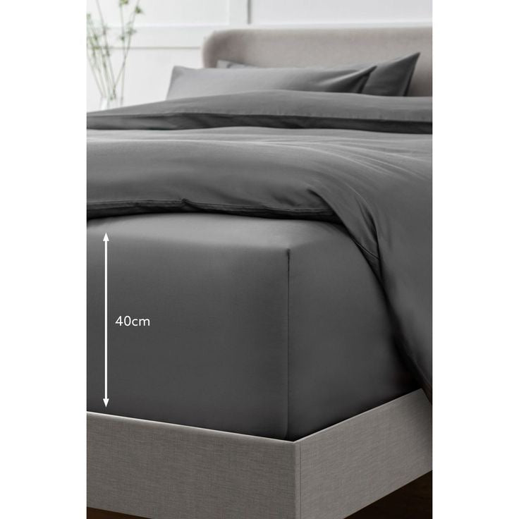 Sheet with elastic