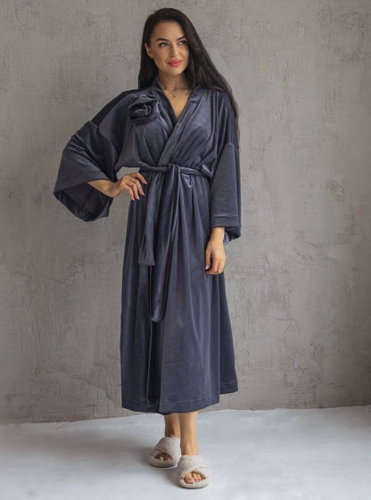 Veliūrinis chalatas “DARK GREY”