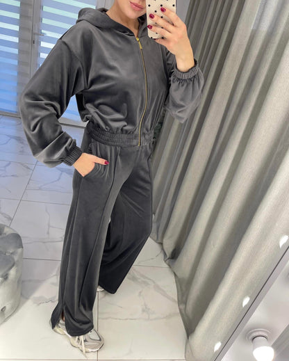 “Dark gray” velour set